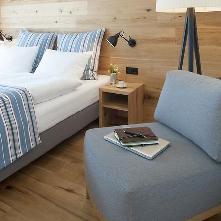 Hotel M120 Unterföhring Екстериор снимка