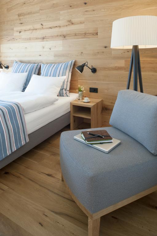 Hotel M120 Unterföhring Екстериор снимка
