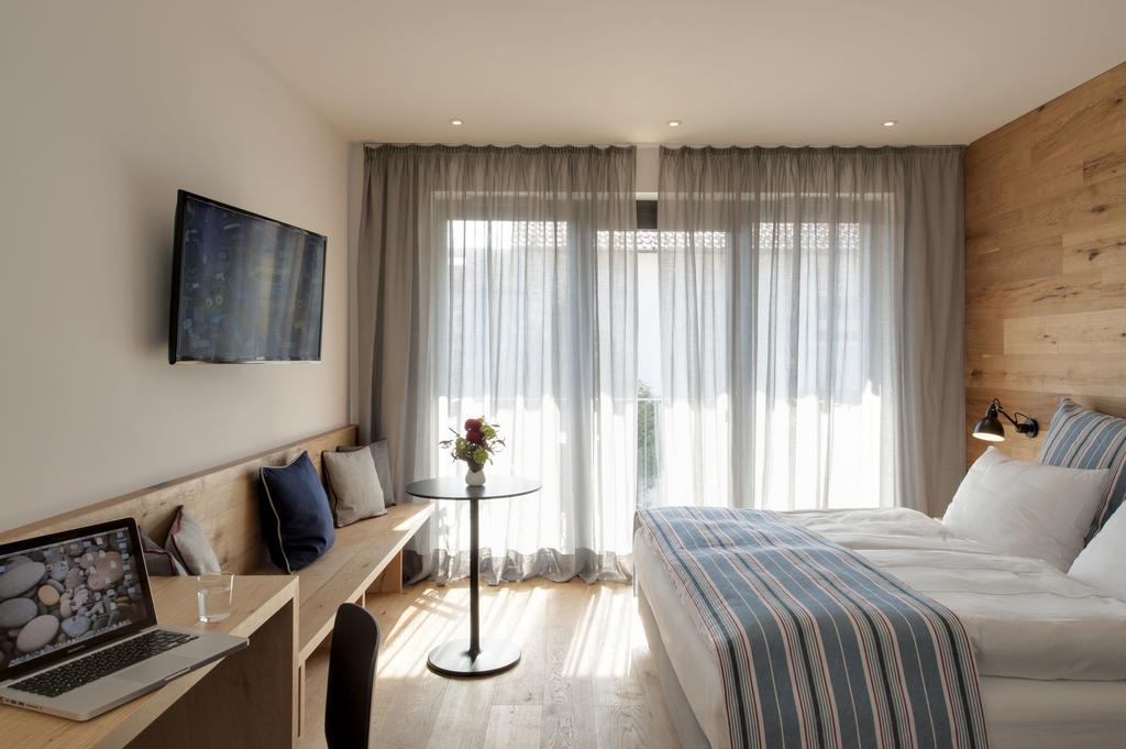 Hotel M120 Unterföhring Екстериор снимка